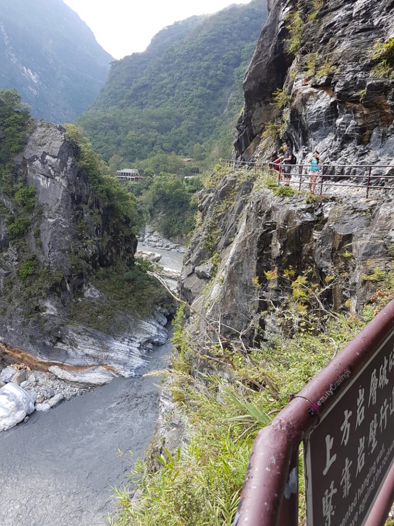 Lushui Trail