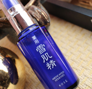 Kose Medicated Sekkisei Day Essence