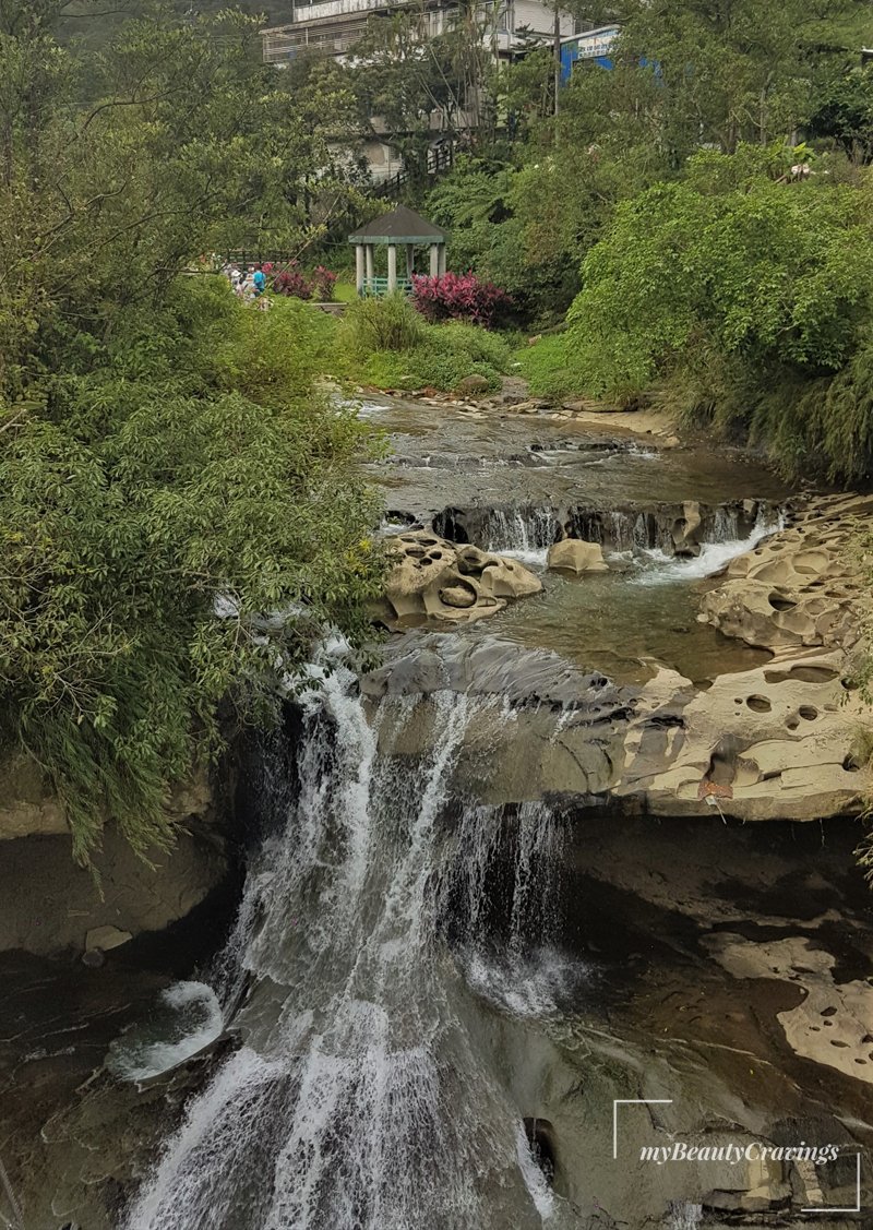 Yanjingdong Falls