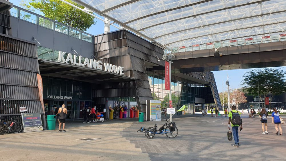 Kallang Wave Mall