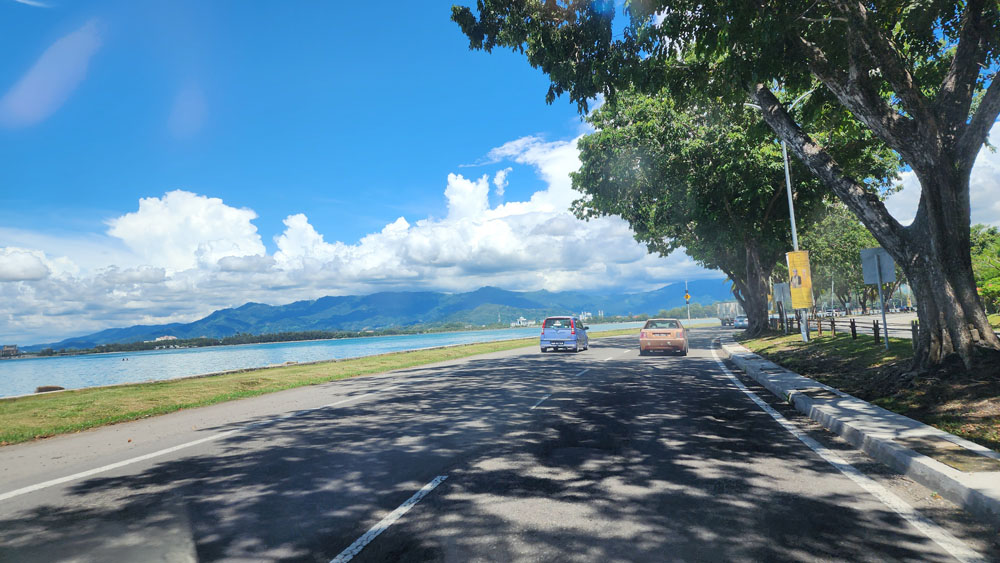 Driving in Kota Kinabalu