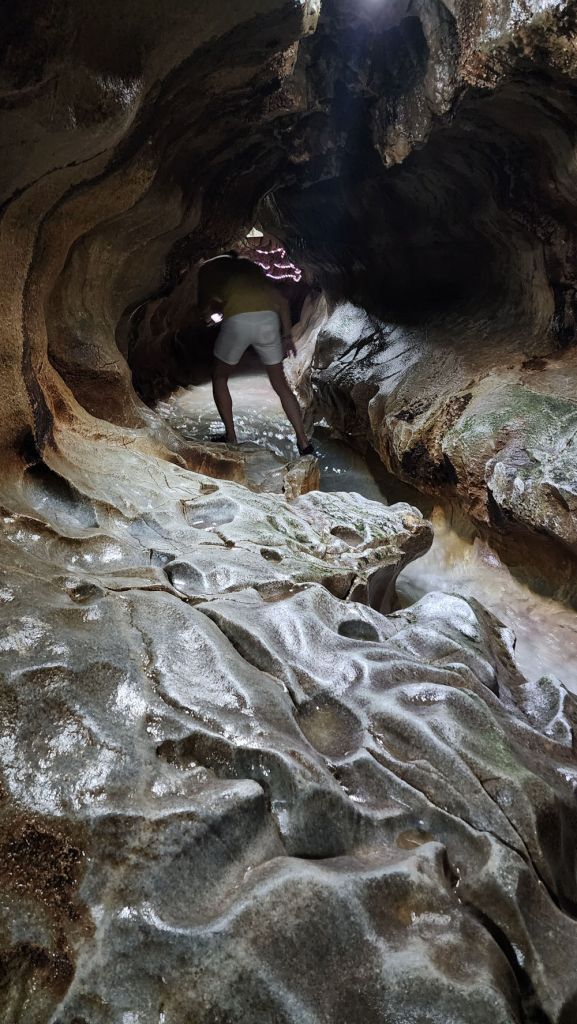 Senbutsu Stalactite Cave