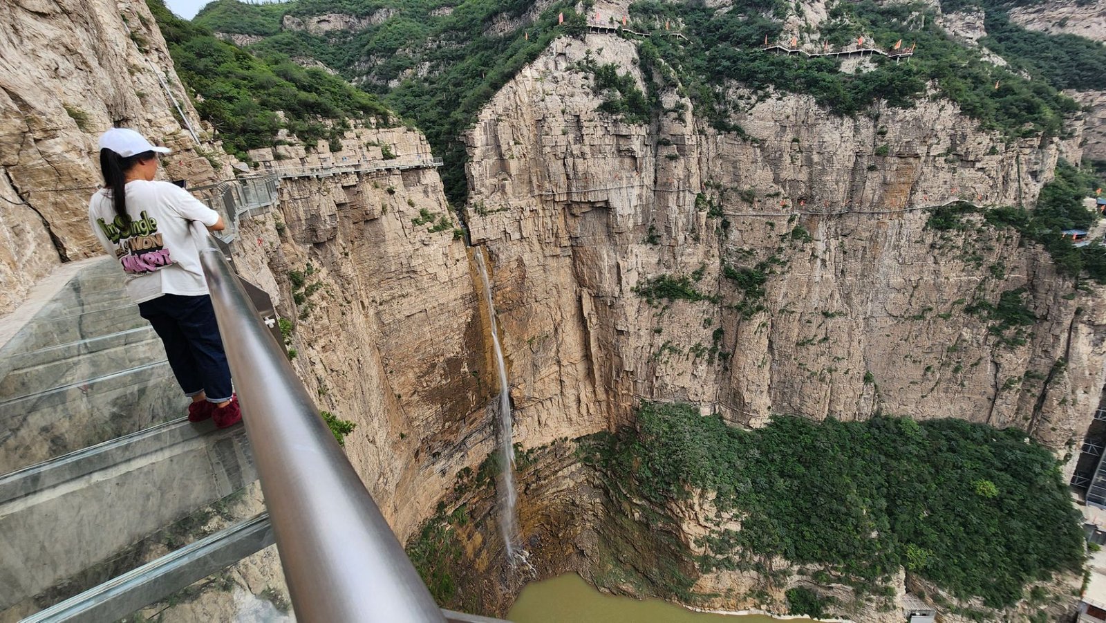 Glass Plank Road Yellow River