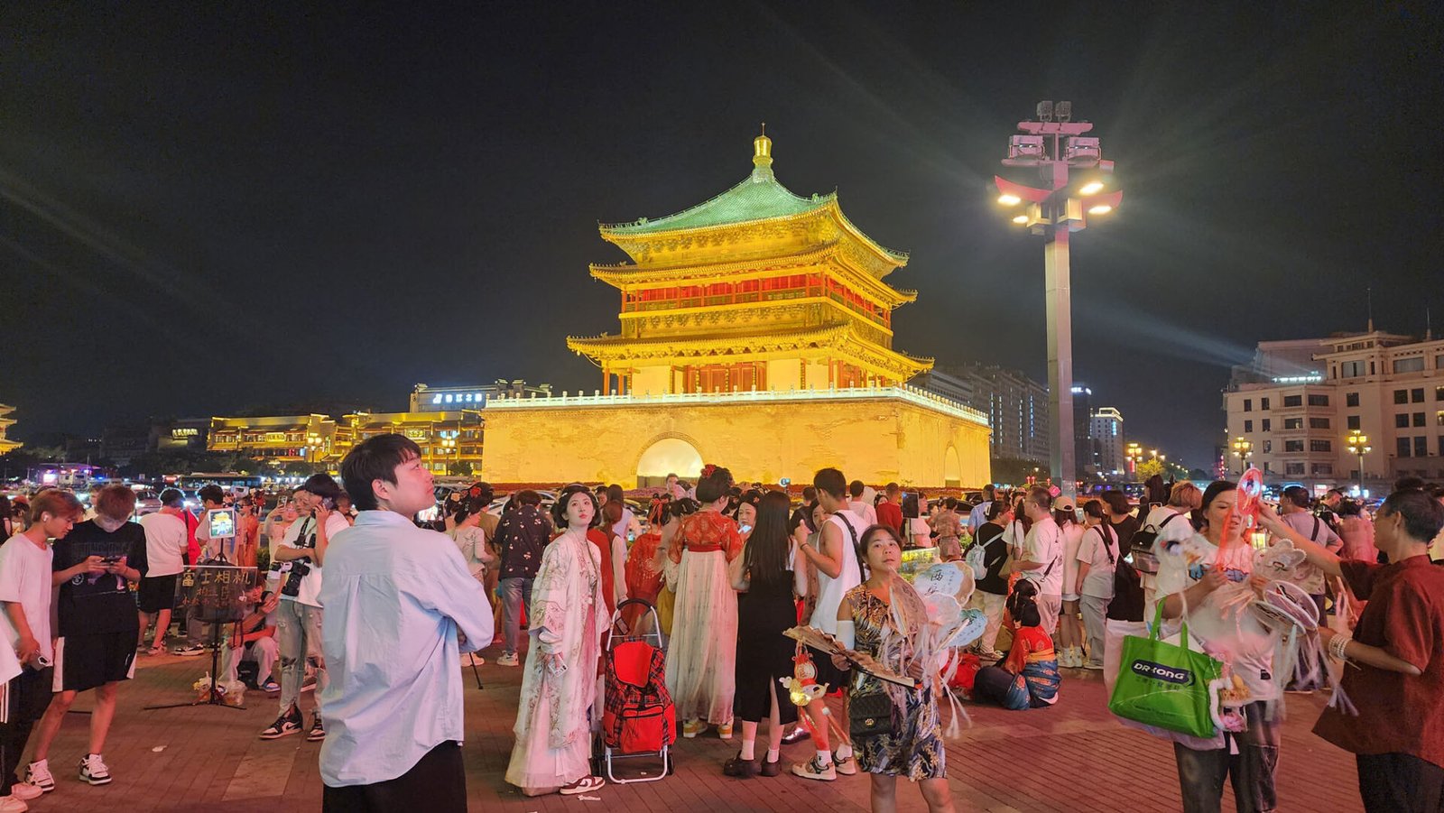Xi'an Bell Tower Photoshoot