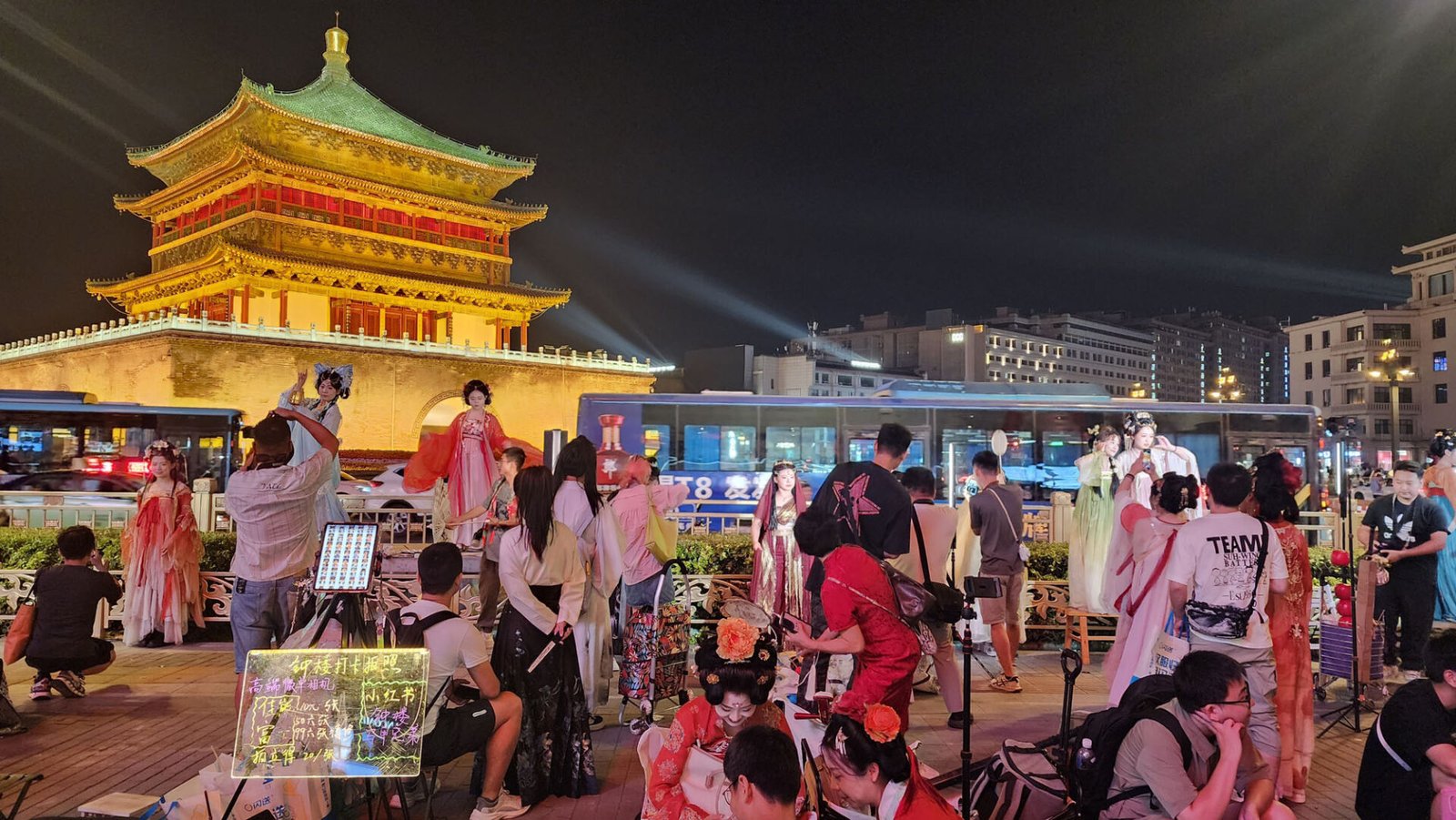 Xi'an Bell Tower Photoshoot
