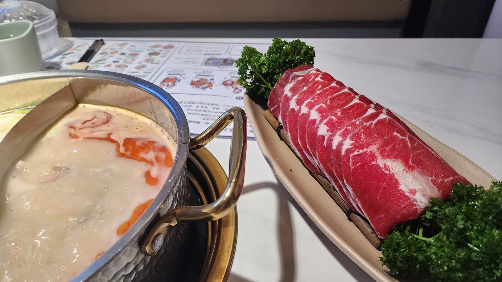 Hainan Zaopoi vinegar hot pot