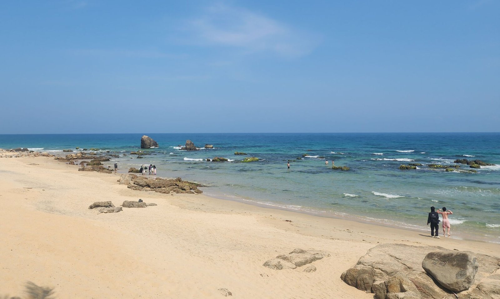 Riyue Bay (Hainan Itinerary)