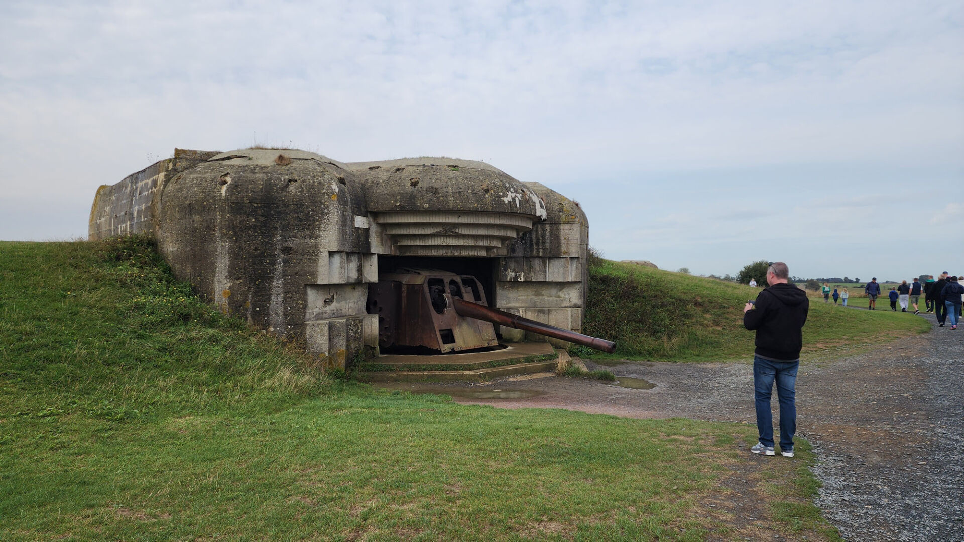 Longues-sur-Mer battery, Normandy