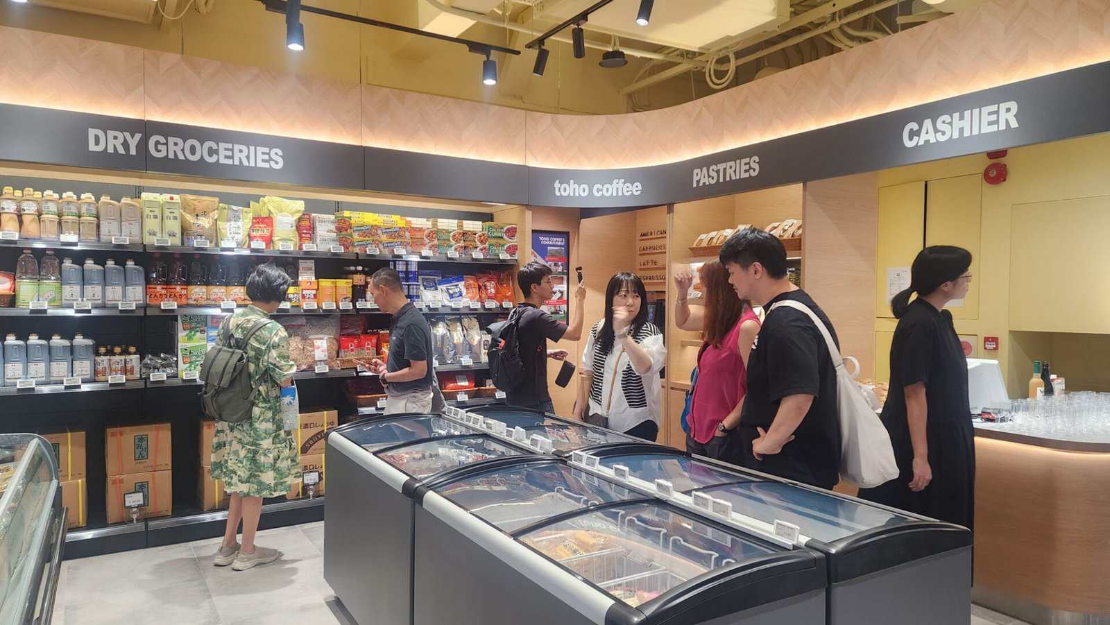 A-Price outlet Singapore