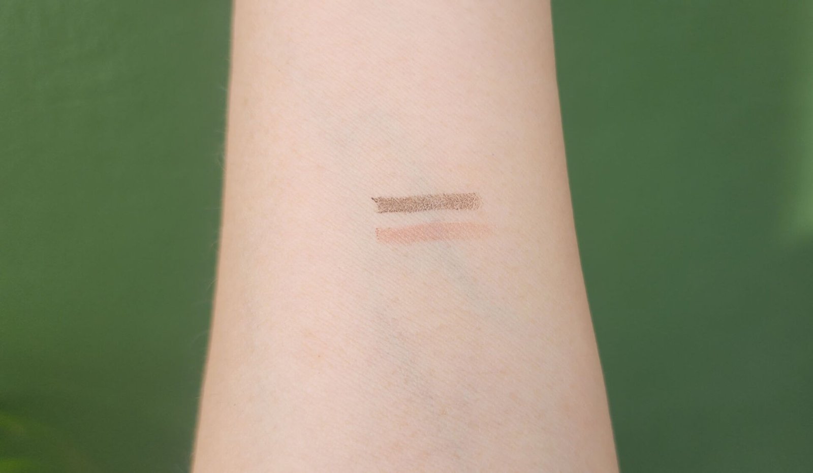 Judydoll Dual-ended Gel Eyeliner Swatch